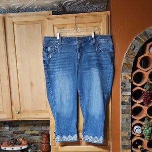 Lucky Brand Emma Crop Jeans Distressed Blue White Boho Floral Embroidery